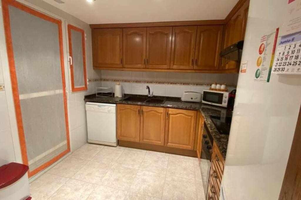 Apartamento A 150M De La Playa Wifi Gratis Denia Exterior foto